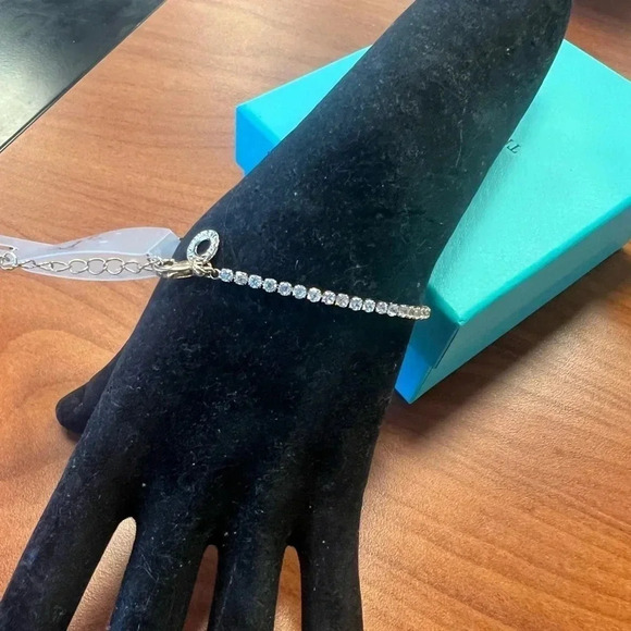 Kenneth Jay Lane CZ Diamond Tennis Bracelet NWT - Picture 8 of 8